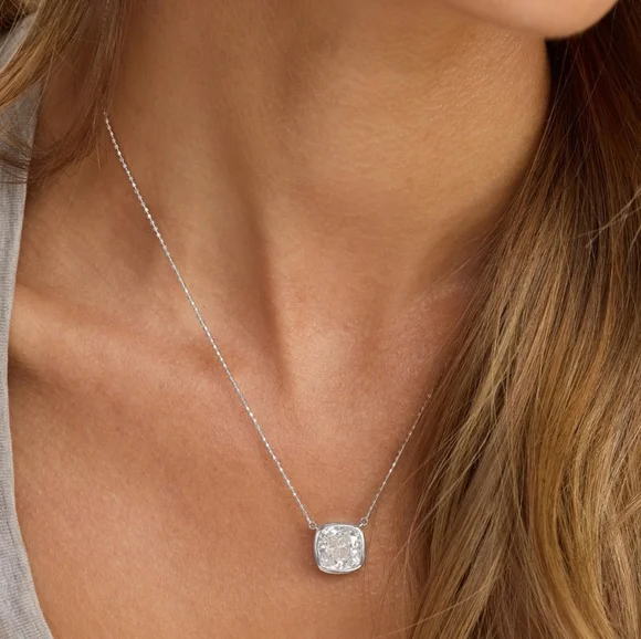 Melinda Maria Hello Flawless Necklace - Silver New ✨️ FIRM - Picture 1 of 3